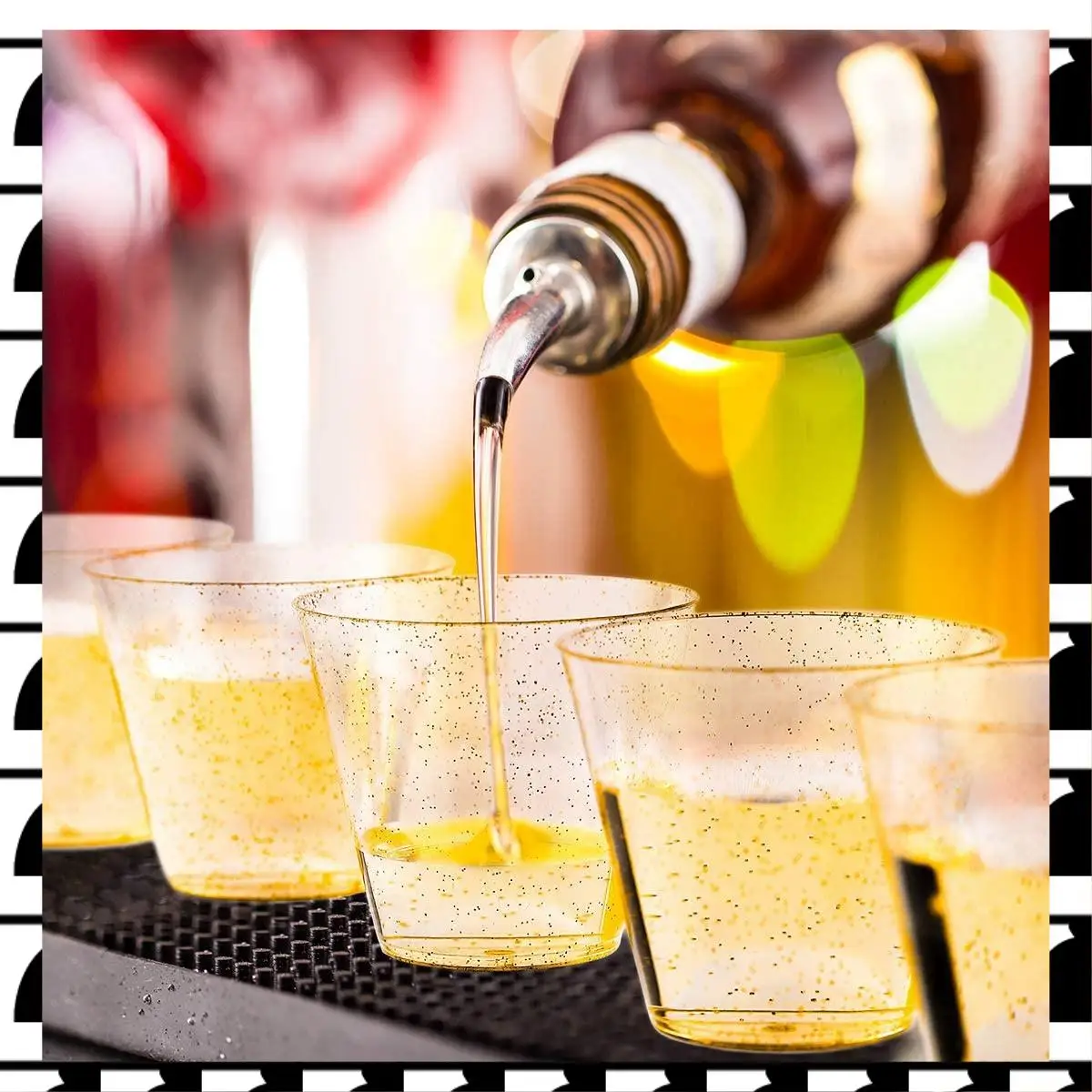 

A44U 50Pcs 10OZ Gold Plastic Cups, Disposable Gold Glitter Plastic Cups, Clear Plastic Cups Tumblers, Wedding Cups Party Cups
