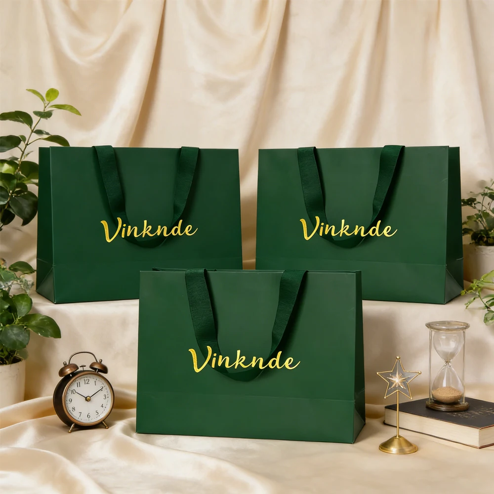 أكياس الورق الأخضر مقبض الملابس مع شعار الشريط مجوهرات الأعمال الورق المقوى حمل حقيبة شخصية الزفاف هدية عيد الميلاد كيس #1