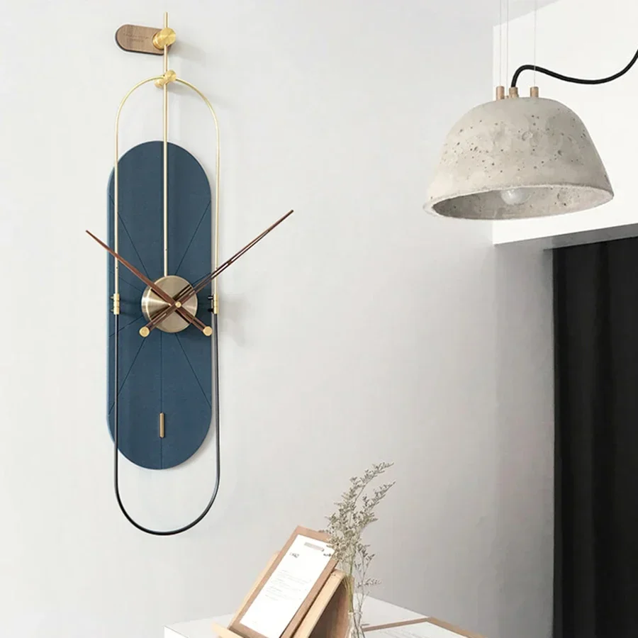 

Copper Wall Clock Unique European Minimalist Creative Hollow Living Room Luxury Unique Wrought Iron Clock Horloge Murale Watches