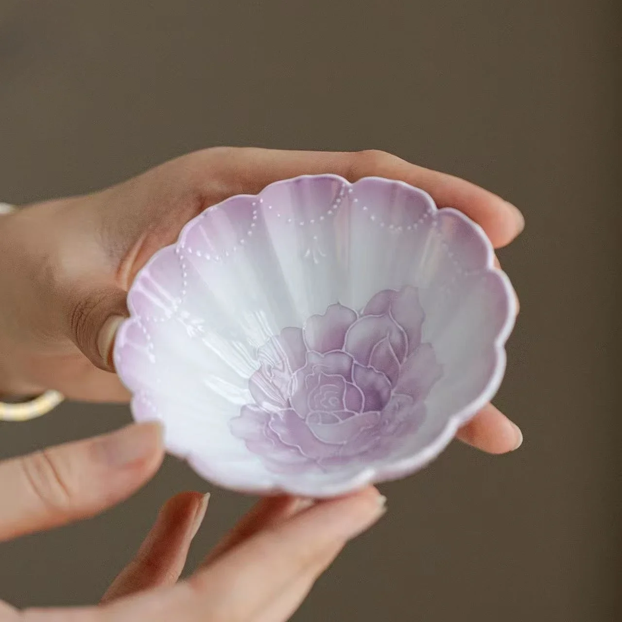 Gradual Change Purple Arita Yaki Hand-painted Rose Ceramic Master Cup KungFu TeaSet Household TeaCup Home Decoration Accessories