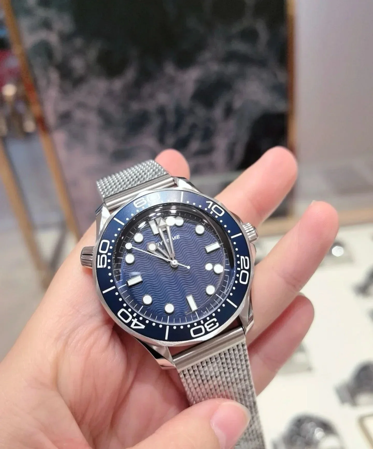 WATCH1 Store ساعة رياضية أوتوماتيكية ميكانيكية متعددة الوظائف للجنسين مجموعة زنبركية من السيراميك مقاومة للماء والتوقيت العالمي