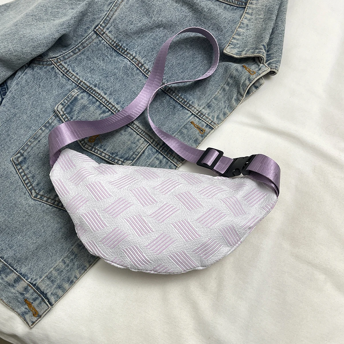 Women's waist bag, simple niche cute girl's chest bag, casual and versatile waist bag, design sense of design for female student