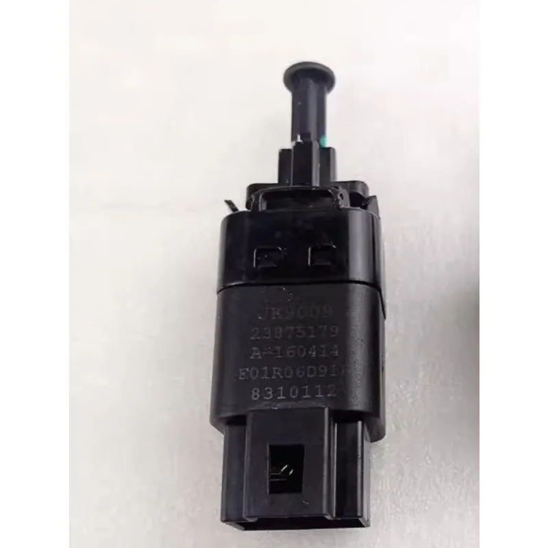 

24515036 For Wuling Zhiguang Small Truck RongguangV Baojun 730 560 Zhengcheng Brake Light Switch Service Brake Switches