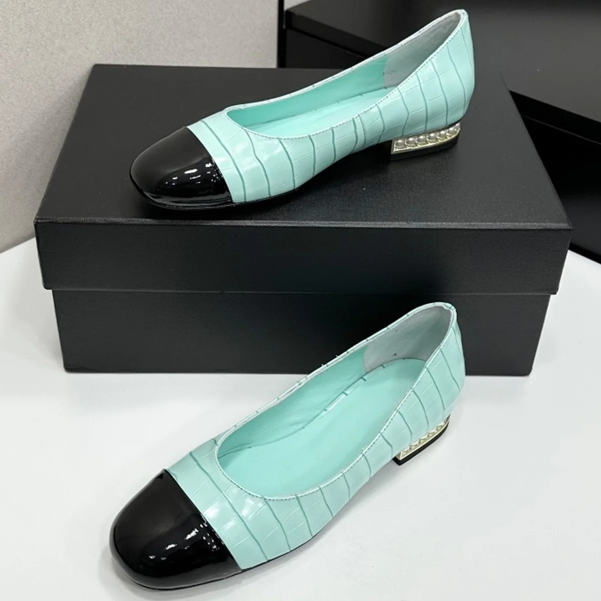 Women'S Shoes Crocs - 2026 Women's Croc Embossed Color Block