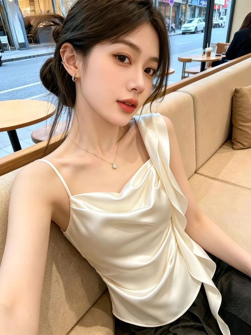 

Summer New Style Women's Slimming Strapless Vest Self-Keeping Design Korean Version Commute Pure Color No Sleeve Silk Top