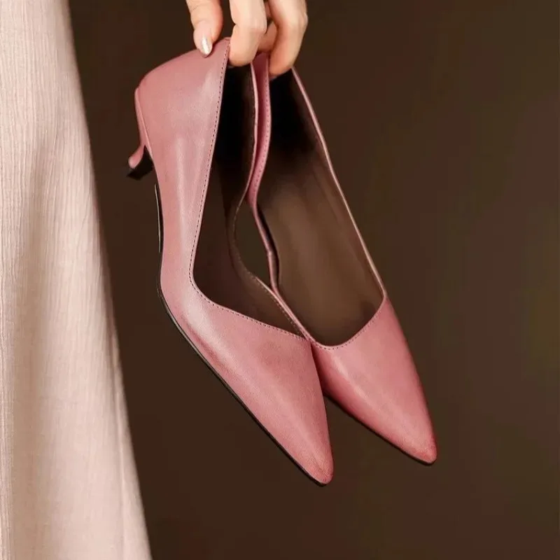 2022 Frühjahr/Sommer Neue französische spitze Zehen flache Einzelschuhe feminine Pendler-High-Heels