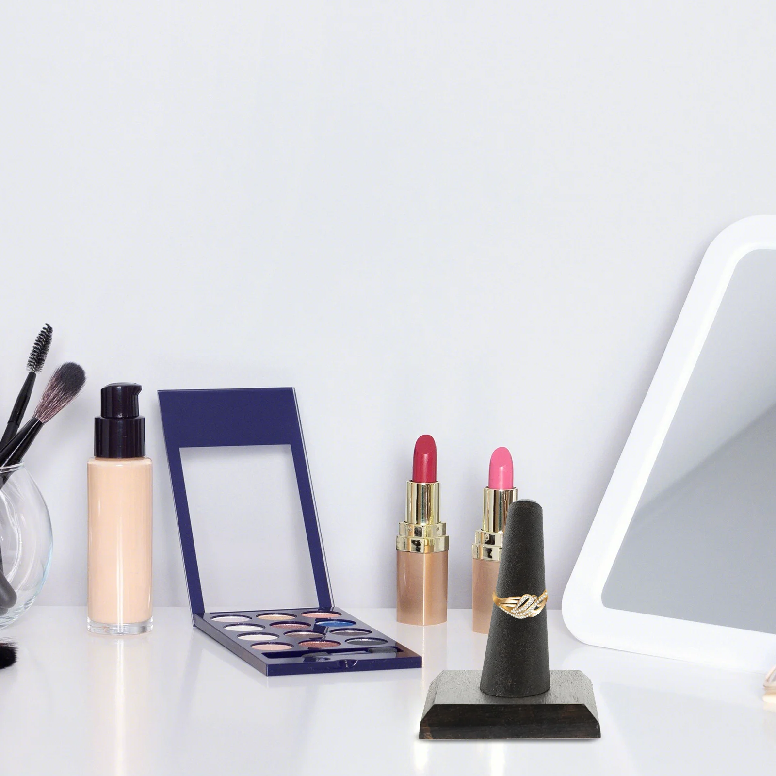 

2Pcs Wood Ring Display Stand Pillar Shape Jewelry Ring Holder Organizer for Home Shop Showcase Counter Display Rack