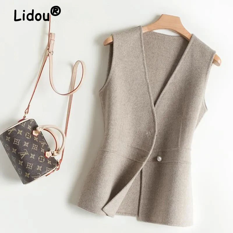 

2024 Spring Autumn Women Simple Chic Beaded Button Woolen Vest Jacket Female Fashion V Neck Sleeveless Single Breasted Waistcoat