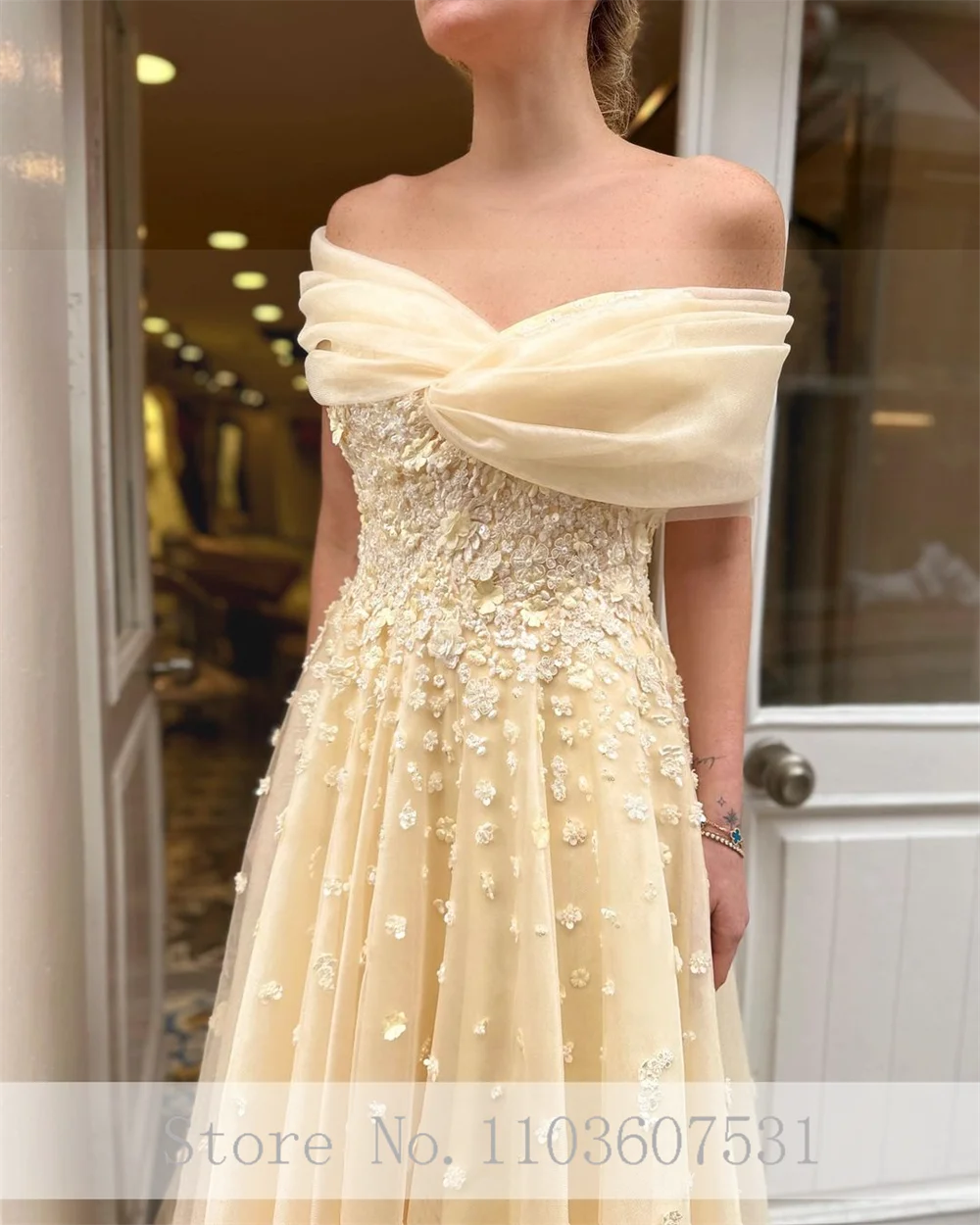 Radiant Boat Collar Tulle Beaded Flower Accents Prom Dress A-line Court Off the Shoudler Prom Club Gown vestidos novias boda