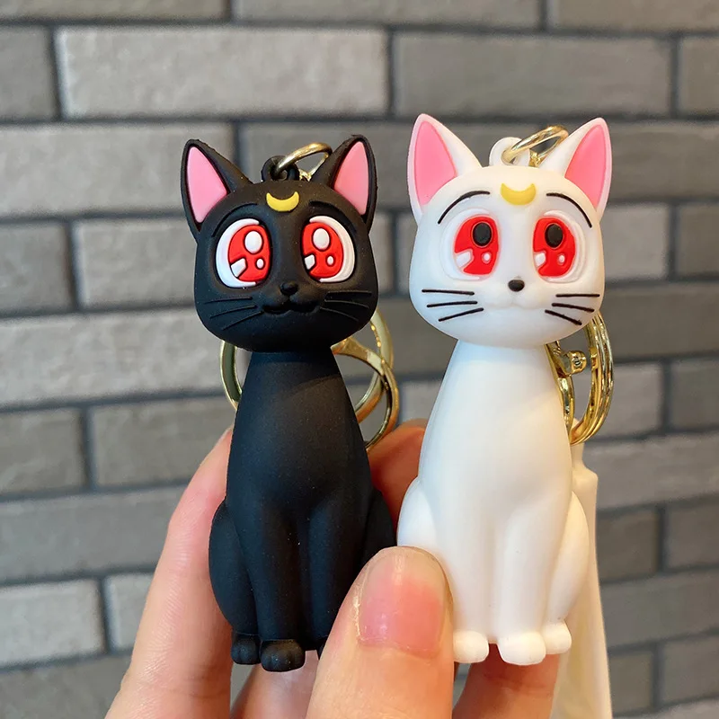 Luna Keychian para mujeres Anime lindo Artemis Luna gato figura llavero colgante coche llavero accesorios para niños juguete regalos de cumpleaños