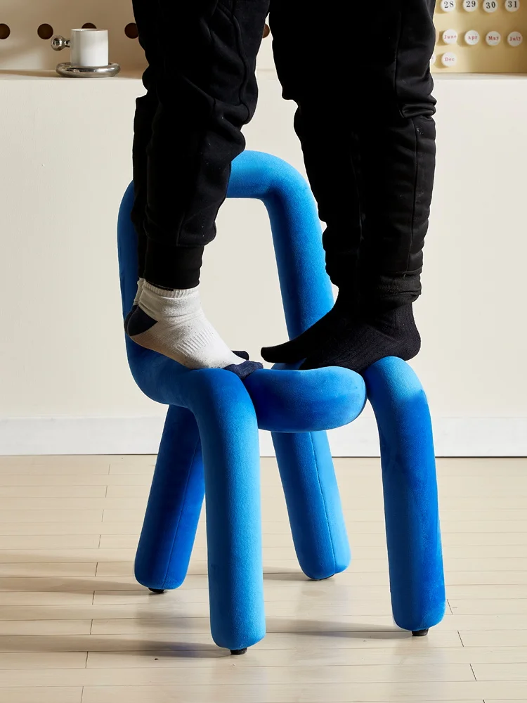 كرسي INS Klein Blue Designer Creative Makeup Stool الحديث البسيط لتناول الطعام مع مسند الظهر ومقعد الغرور العصري للبالغين في المنزل #5