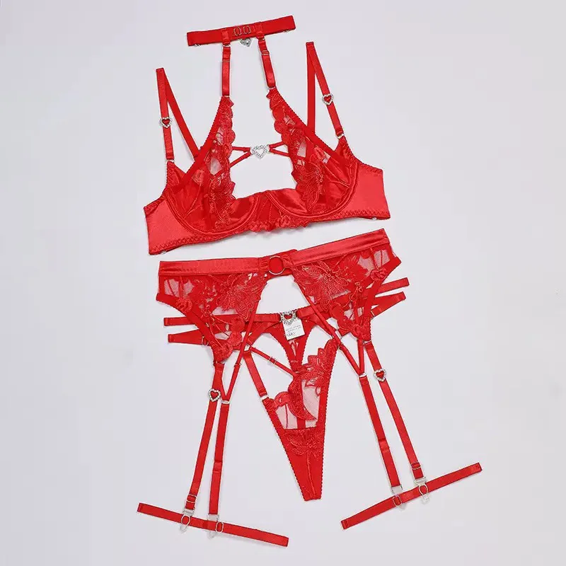 Bikini Hartvormige strassgesp Hol borduurwerk Badpak Halterhals Ondergoed Vierdelige set