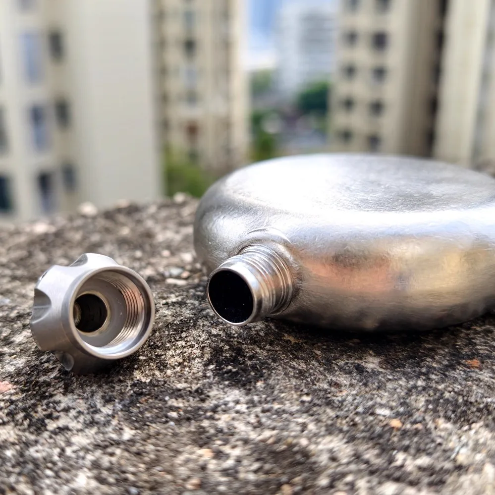 EDC Outdoor Pure Titanium Wine Pot Portable Carrying Kettle White Wine Pot Vintage Wine Set 150ml