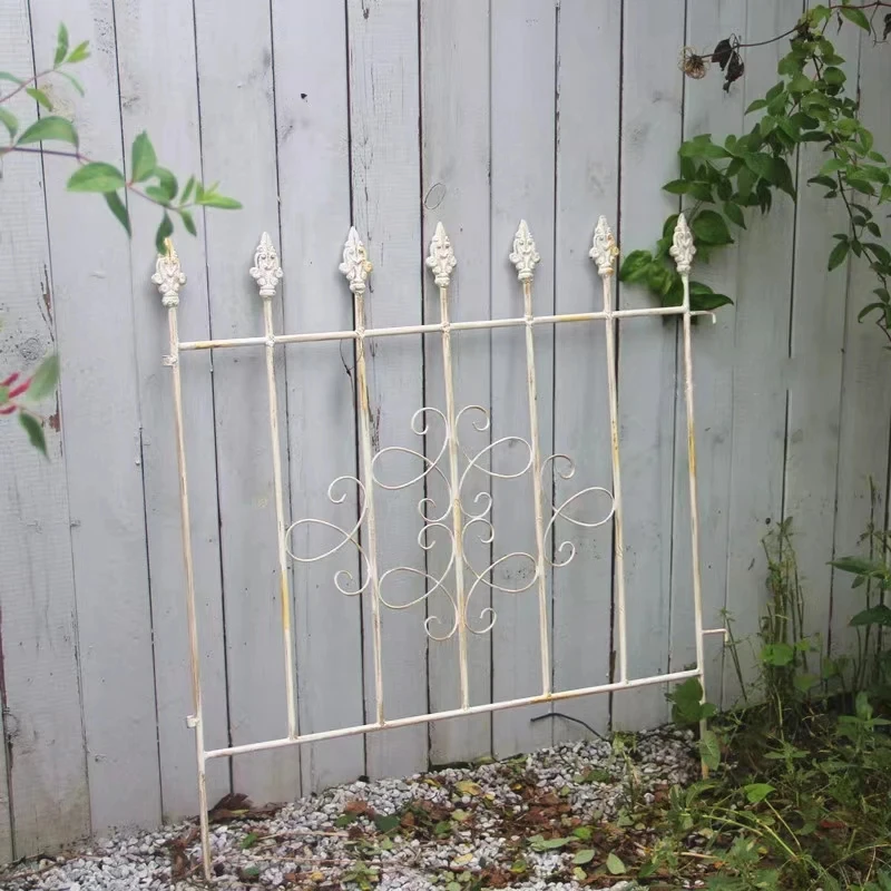 

Vintage Metal Garden Trellis, White Decorative Fence Panel, 28.3x29.5 inches, Climbing Plant Support