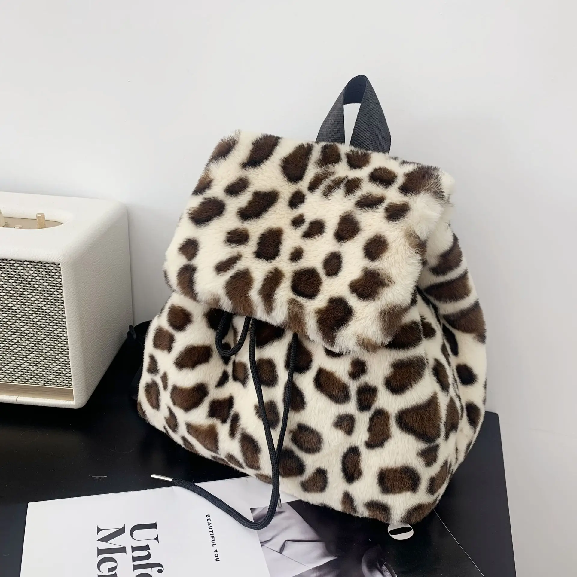 Women Travel Shoulder Bags Plush Backpack  Faux Fur Leopard Women Backpack Solid Soft Fleece Knapsack Harajuku Style