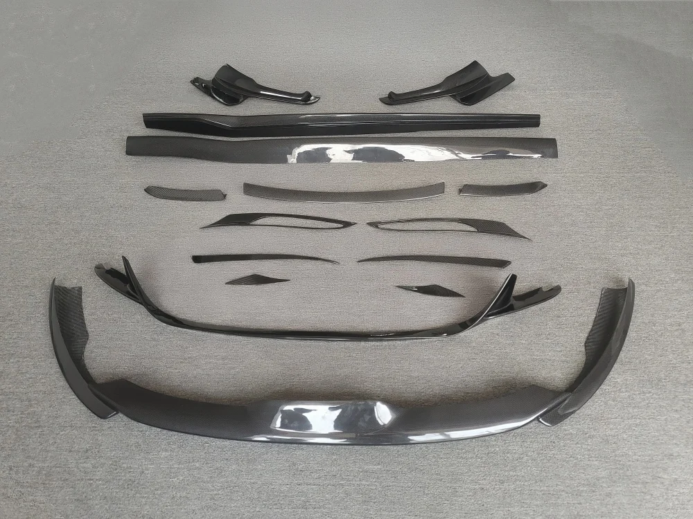 Customized Lightweight Car Kit for Ferrari 812 Upgraded N-style High-quality Carbon Fiber Small Surround Body Kit, Car Tools