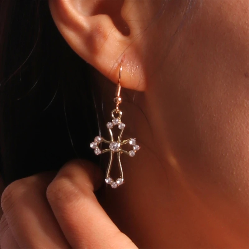 Süße Kristall Kreuz Tropfen Ohrringe für Frauen Gothic Legierung Kreuz baumeln Haken Ohrringe Mädchen Party Urlaub Schmuck Geschenke – Detail 1