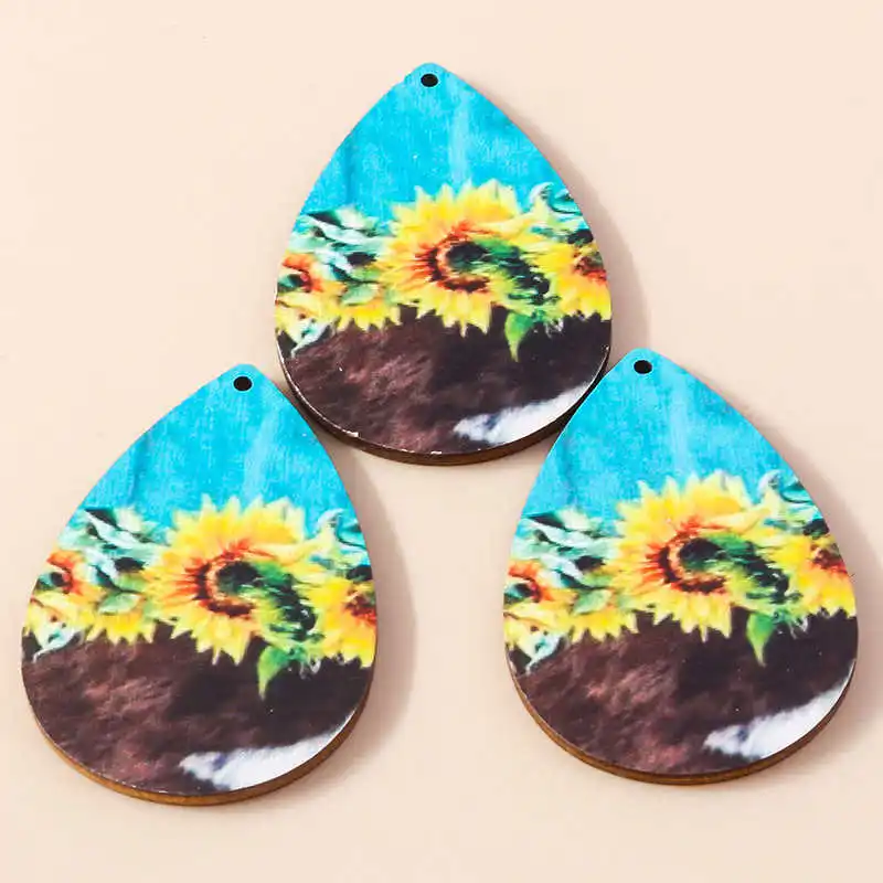 Leslie 10 Stück Holz-Sonnenblumen-Charms für die Schmuckherstellung, Sonnenblumen-Muster-Anhänger, DIY-Ohrringe, Halsketten, Zubehör – Detail 5