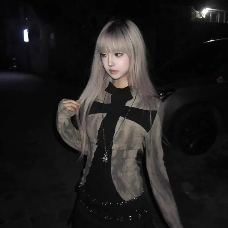 y2k subculture cross slim long sleeve T-shirt knit low waist pleated skirt small millenial Spice Girl suit