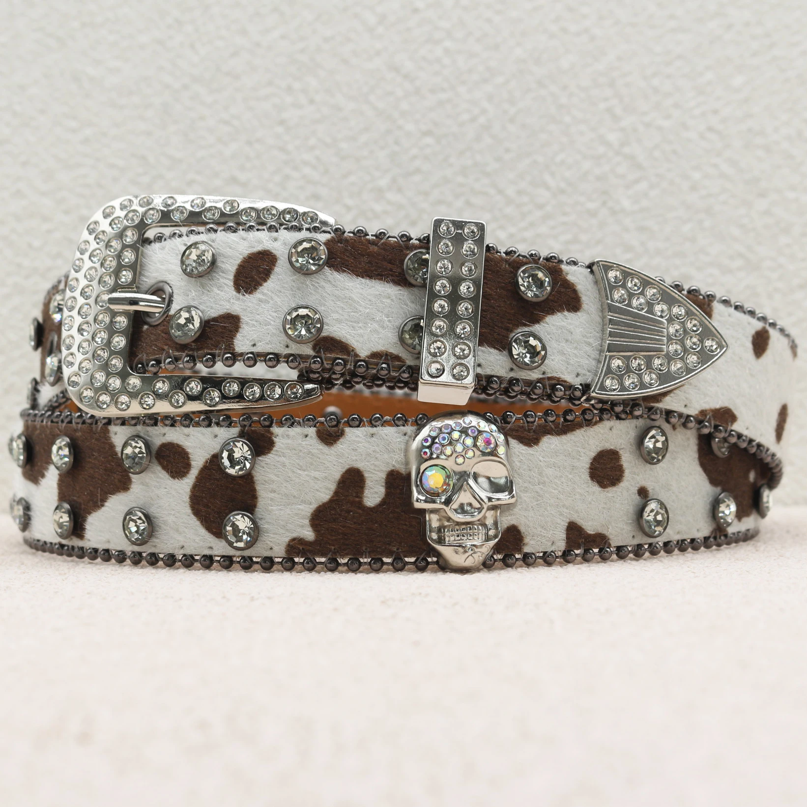 Men's and Women's Y2K punk Style Belts, Cow Grain Rivet Personalized Belts, Sparkling Rhinestone Skull Belts, Durable Belts.