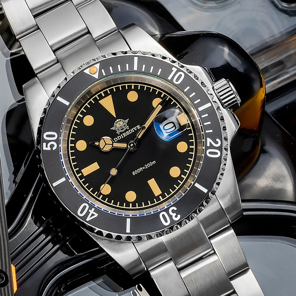 ADDIESDIVE Men‘s Quartz Watch 200m Waterproof Dive Wristwatch Ceramic Bezel Super Luminous Calendar Stainless Steel Watches Male