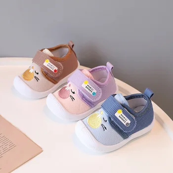 รองเท้าเด็กเด็ก0-3ปีรองเท้าผ้าใบสำหรับฤดูใบไม้ผลิฤดูใบไม้ร่วงแรกสำหรับเด็กผู้ชายเด็กผู้หญิงป้องกันการลื่นนุ่มพื้นรองเท้าลำลองส่งเสียงดังเอี๊ยด