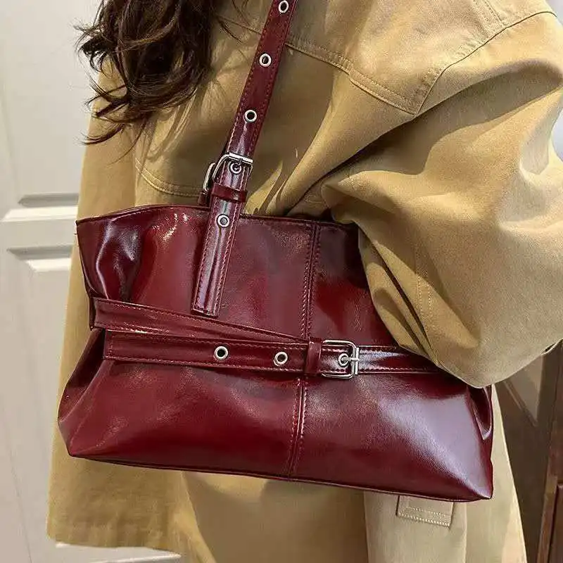 

2026 Fashionable single-shoulder handbag with a retro and simple design suitable for versatile daily wear for women