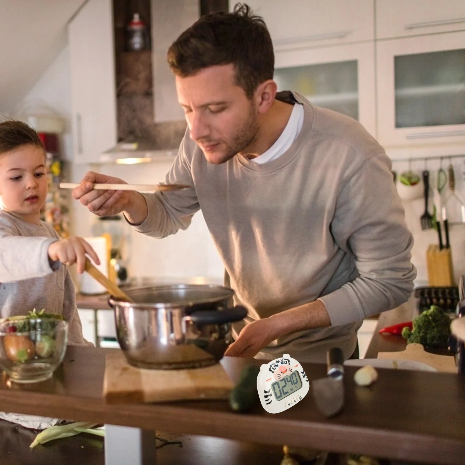 

Luxshiny Digital Timer Electronic Kitchen Study Bedtime Routine Portable Loud Alarm Boiling Electric White