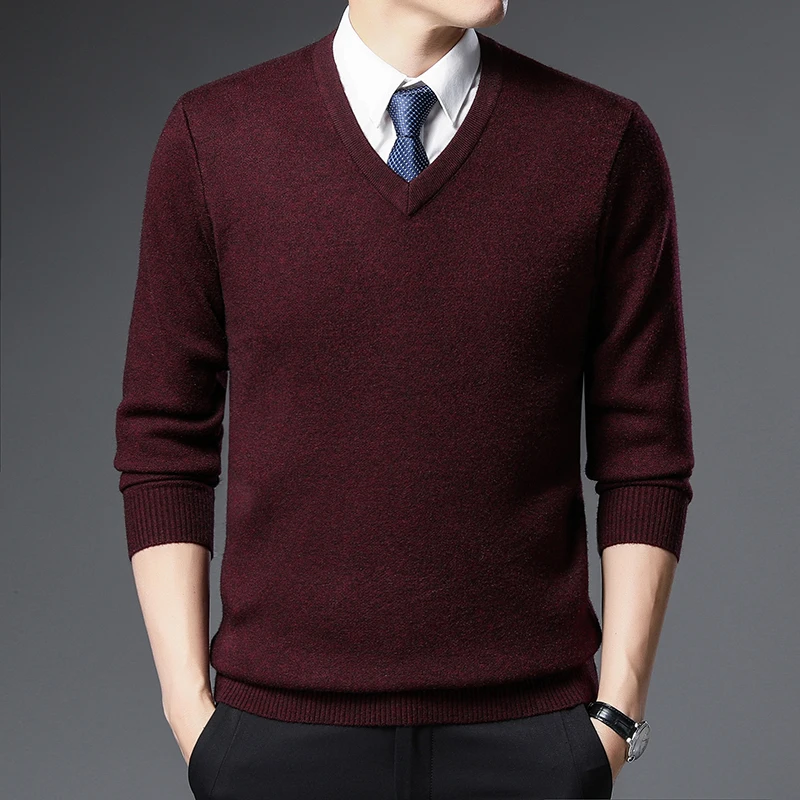 Maglione da uomo autunno 2023 moda tinta unita maglione caldo Business Casual maglione con scollo a cuore