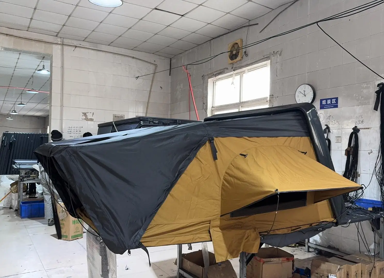 حار بيع 4x4 RTS التلقائي الصلب الألومنيوم أعلى شاحنة سيارة التخييم سقف أعلى خيمة قشرة صلبة لسوق نيوزيلندا