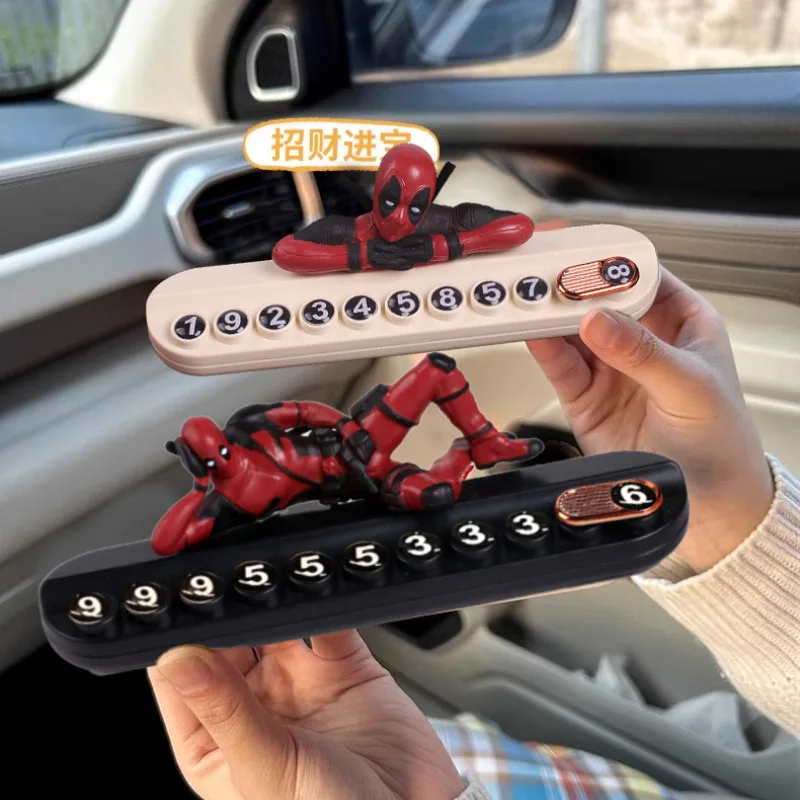 

Фигурка Дэдпула, автомобили, временная парковочная карта, мультяшный номер мобильного телефона, скрытые декоративные аксессуары, игрушки