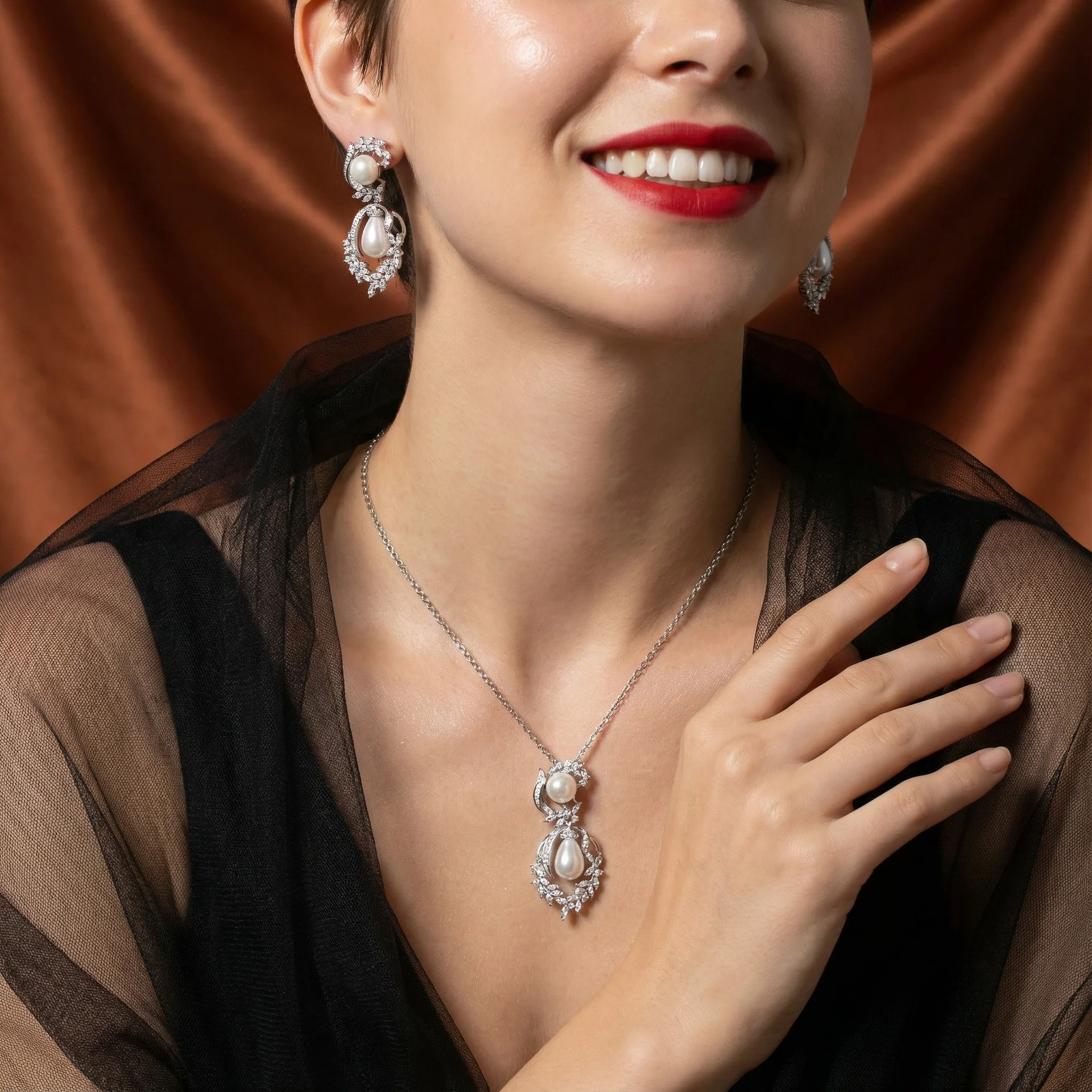 

Hot Minimalist Pearl & Zircon Floral Jewelry Set, Sparkling Diamond Inlaid Platinum Plated Clavicle Chain & Earrings