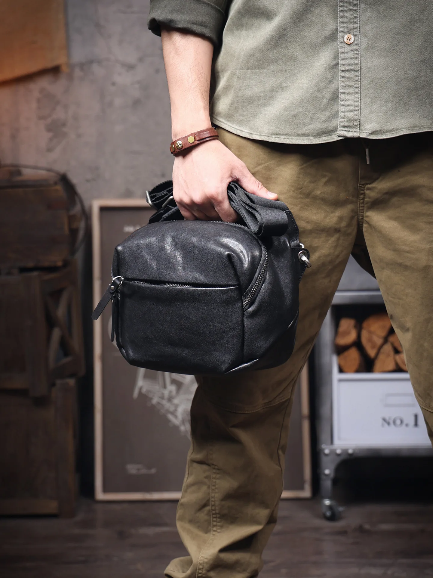 Organizer designer vegetable tanned cowhide men's black shoulder bag casual fashion luxury soft genuine leather crossbody bag