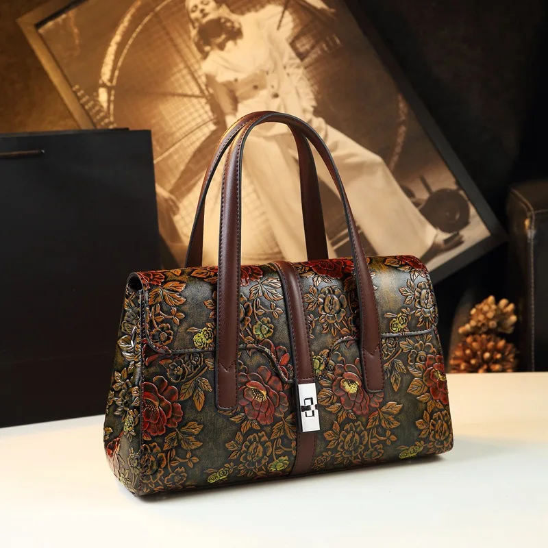 

2026 new large-capacity leather vintage embossed shoulder bag, fashionable and versatile handbag