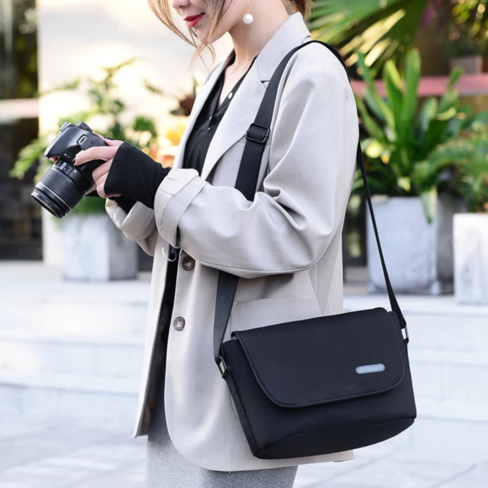

Camera Bag Lightweight Portable Waterproof Storage Case for Mirrorless Compact Camera Adjustable Shoulder Strap