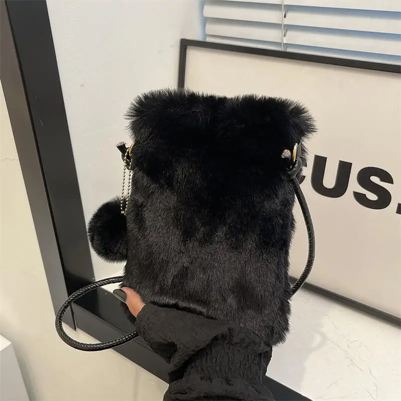 Plush Phone Bag Autumn and Winter Solid Color Elegant Women's Durable Girl Fur Hanging Rope Bag Crossbody Coin Purse