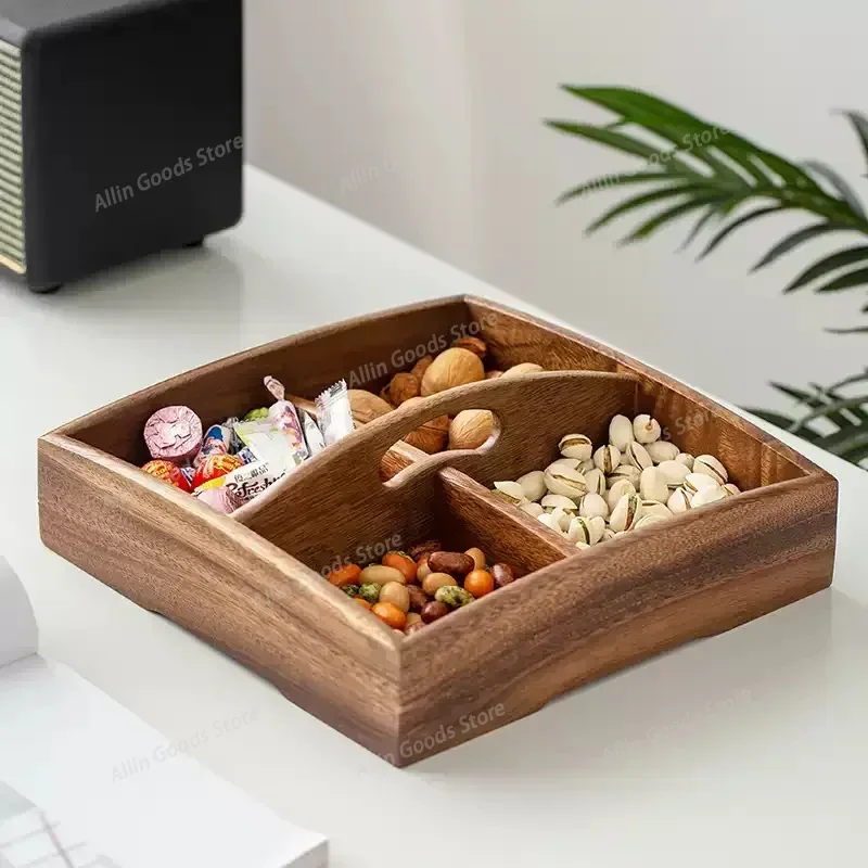 New wooden dried fruit boxes, engagement plates, four squares, hospitality, melon seeds, snacks, candy boxes and fruit plates.