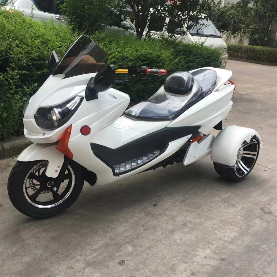 Three wheeled motorcycle