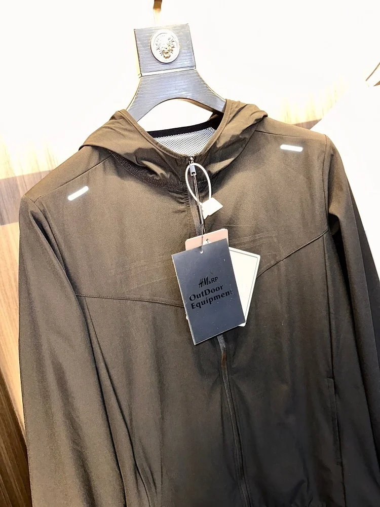 Men's Outdoor Lightweight Hooded Jacket Breathable Composite Mesh Water-Resistant UPF50 Summer Fashionable Casual Style