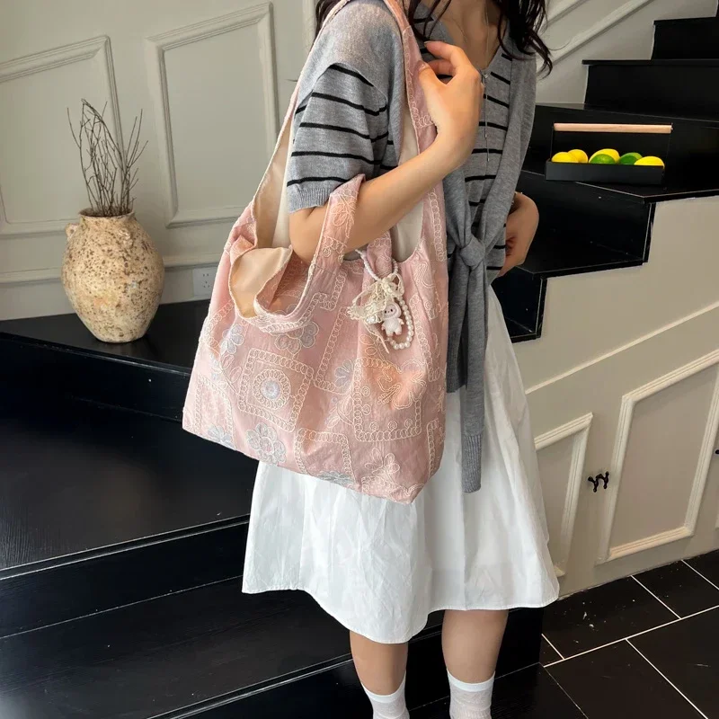 حقائب كتف ذات سعة كبيرة بلون سادة من PC حقائب نسائية متعددة الاستخدامات للبيع حقائب يد نسائية مطرزة للتنقل باللون الوردي