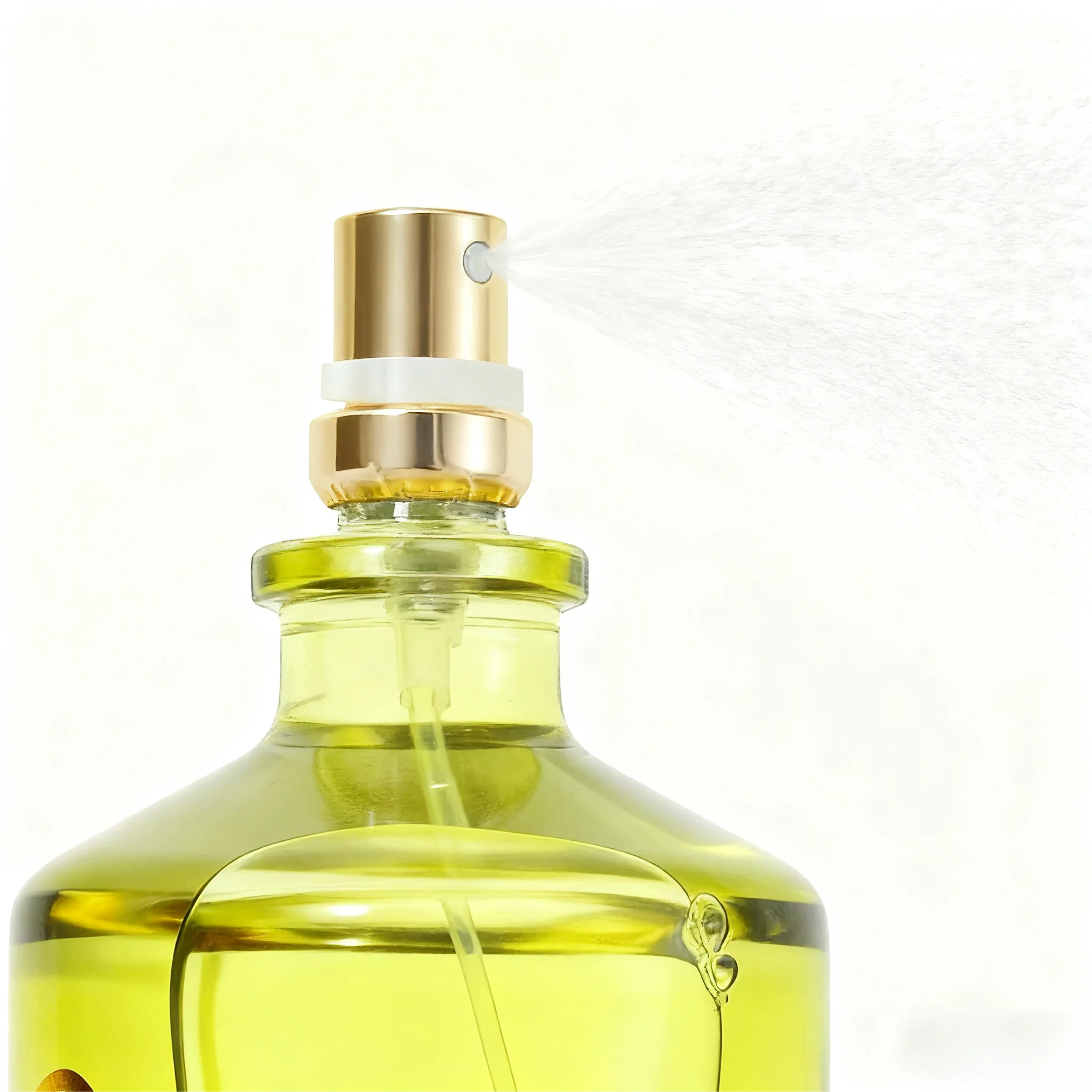 100ml/3.4FL-OZ is a long-lasting oriental fragrance that is luxurious, preservative free, and alcohol free, suitable for evenings and special occasions. It is an ideal gift for men on Valentine's Day, birthdays, dates, and social events. view 4