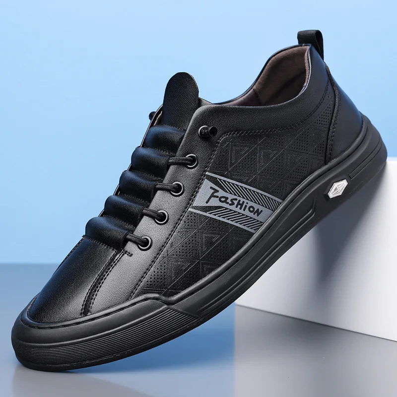 

New Men Leather Casual Shoes Black Flat Skateboard Shoes Young Man Street Cool Loafers