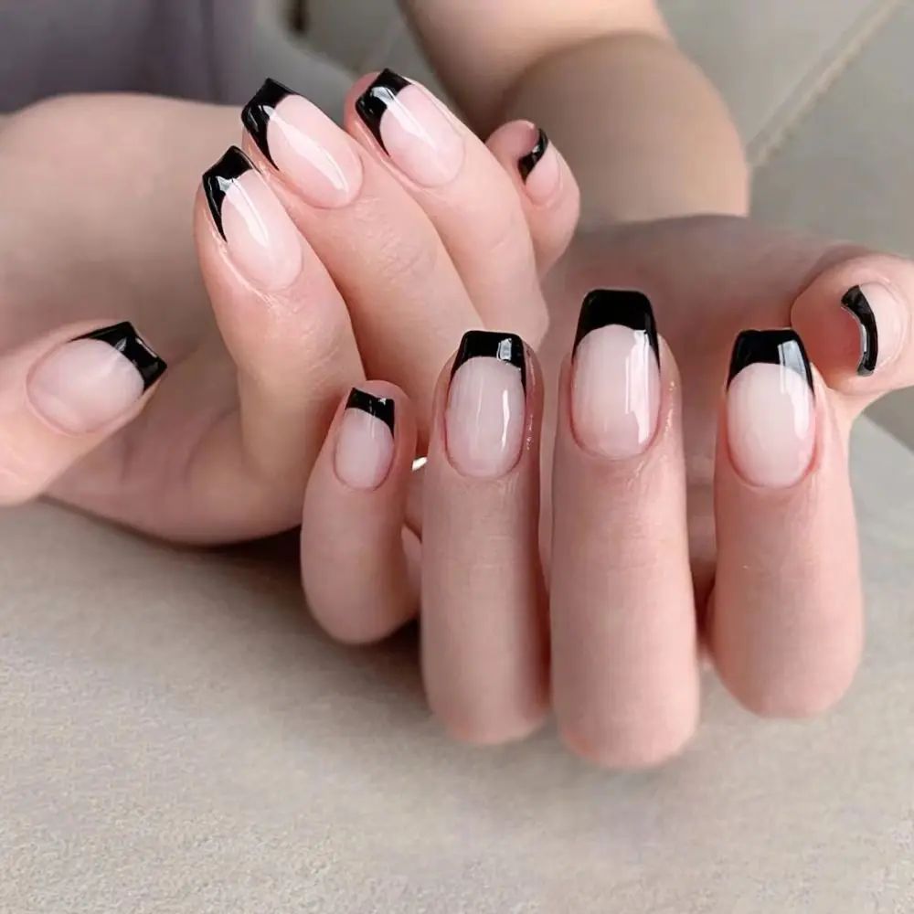 24pcs Nail Tips DIY Wavy Full Cover French White Edge Short French Ballerina Fake Nails