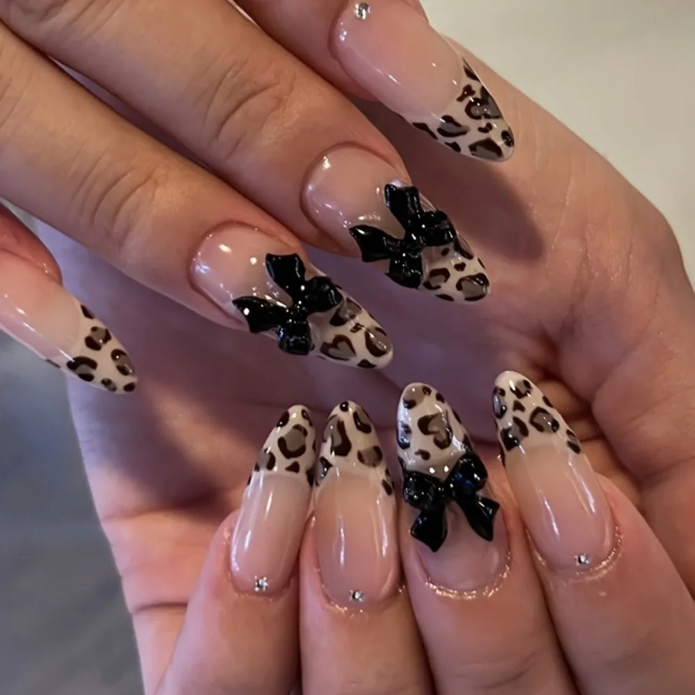 24pcs French Almond Press on Nails Leopard Print False Nails 3D Bow Wearable Stick-on Nails Fake Nail Uñas Накладные Ногти 네일팁