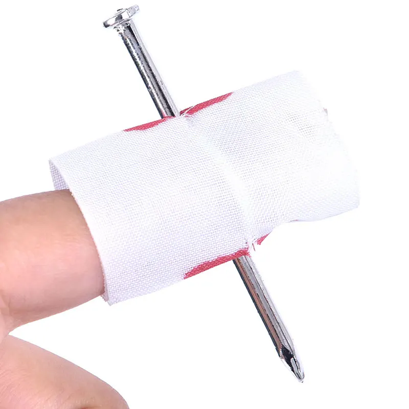 1PC New Prank Joke Toy Fake Nail Through Finger Halloween Kids Gags Practical Jokes.