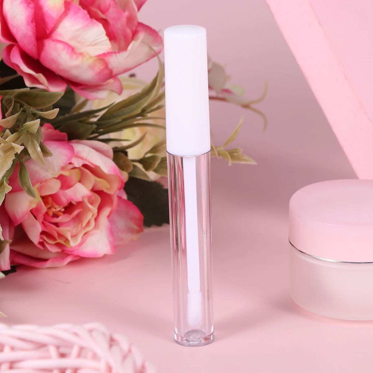 

10Pcs Lip Tubes Empty Lip Gloss Tubes Subpackaging Bottles Translucent Lightweight White Lid Travel Labial