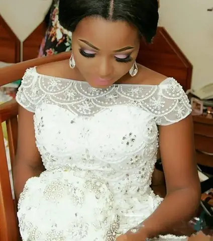 6 best sales nigerianska brudklänningar - №3
