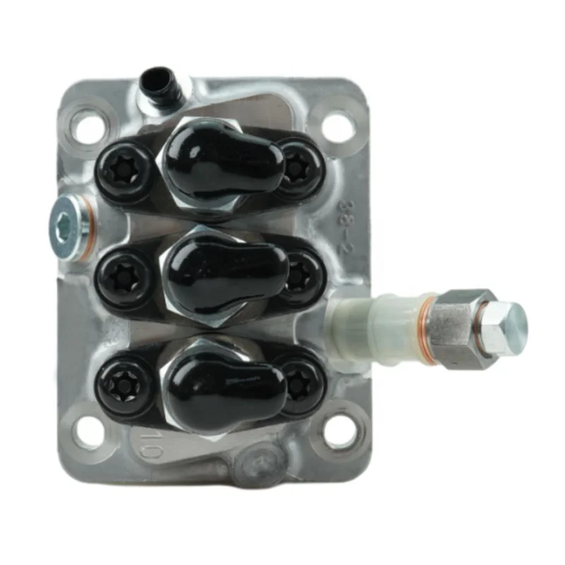 New OEM Quality Fuel Injection Pump 16006-53071 16861-51010 16006-51010 For Tractor B7300HSD B7410D BX1830D