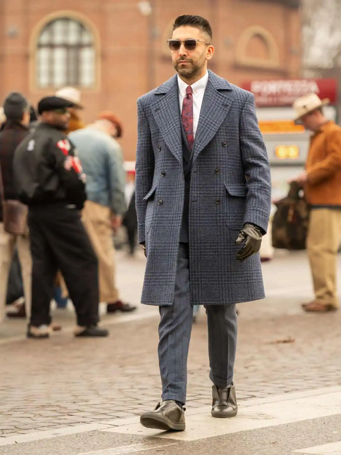 British Style Men Long Coat For Business Plaid Double Breasted Metal Button Casual Overcoat Customized One Piece