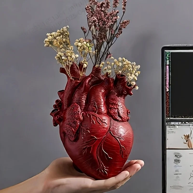 Gothic Anatomical Heart-Shaped Resin Vase Vintage Flower Holder for Living Room Dining Table Vase Dried Flower Gothic Home Decor